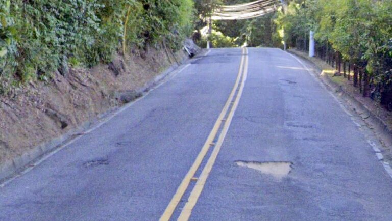 Itaipuaçu: Estrada da Serrinha recebe operação tapa-buracos