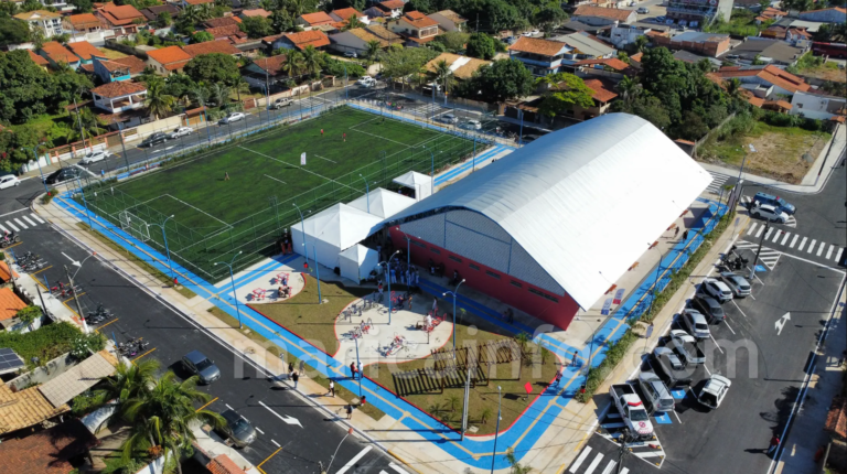 Itaipuaçu: Medalhista olímpica abre escola de Vôlei de graça em Maricá